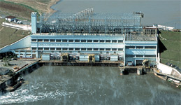 Secretaria de Meio Ambiente, Infraestrutura e Logística do Estado de SP -  Entre os espaços administrados pela Empresa Metropolitana de Águas e  Energia (EMAE) está a Usina Elevatória de Pedreira (foto). A